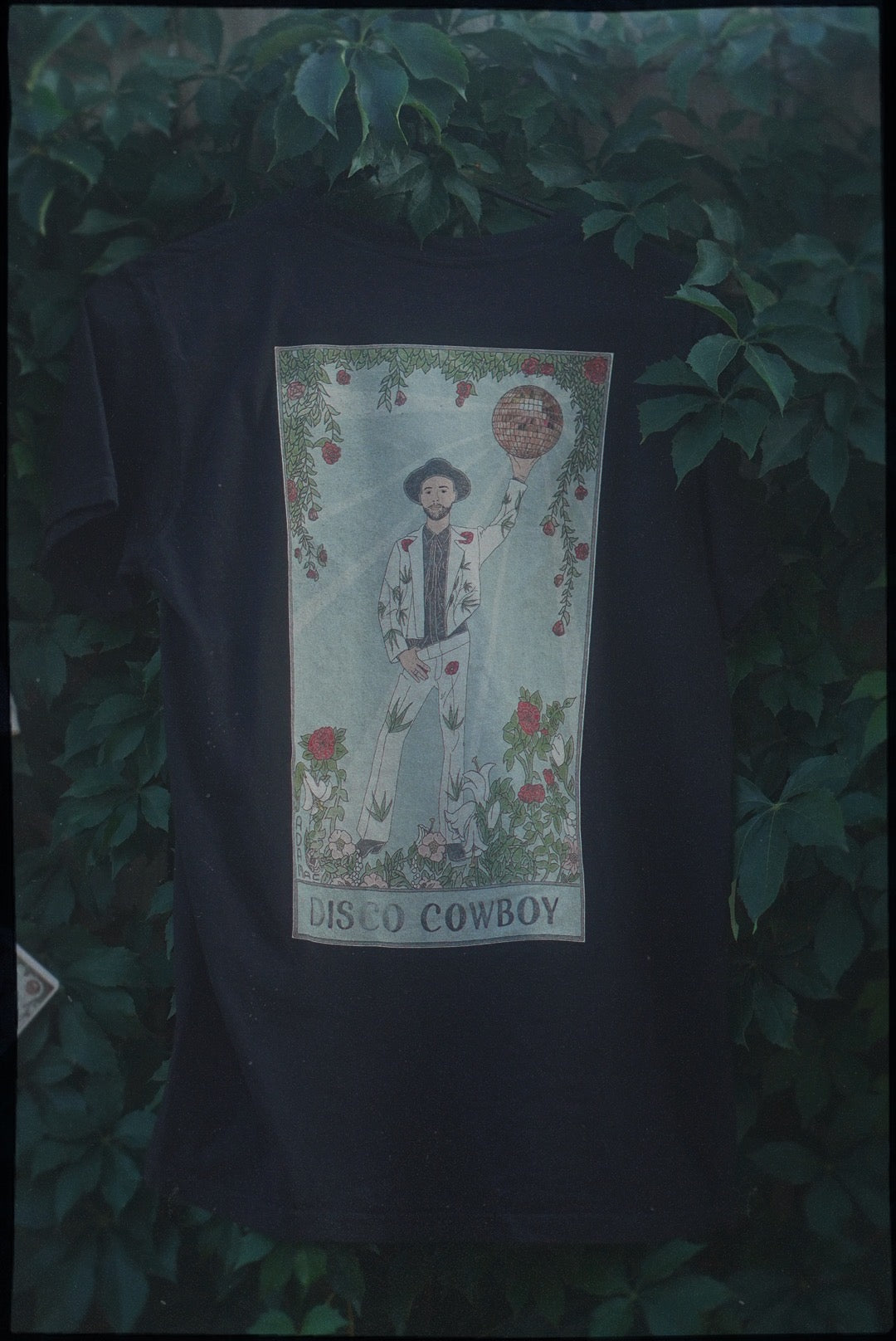 DISCO COWBOY TEE | BLACK